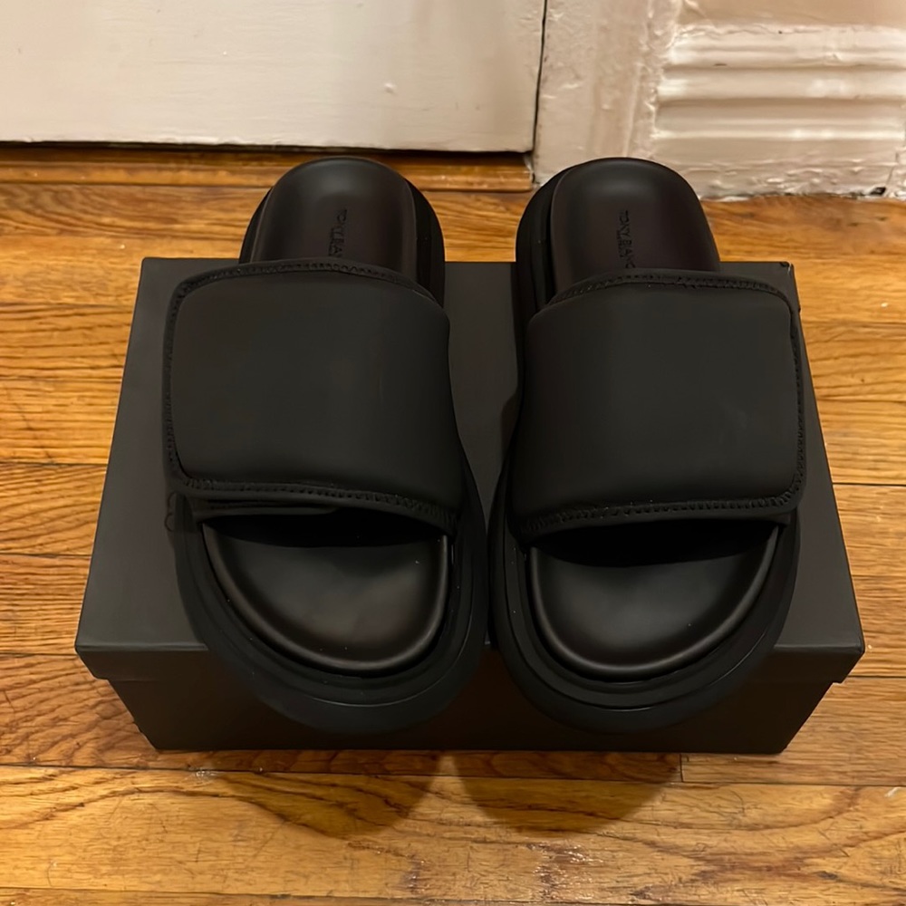 Tony Bianco Black Velcro Sandals *BRAND NEW*